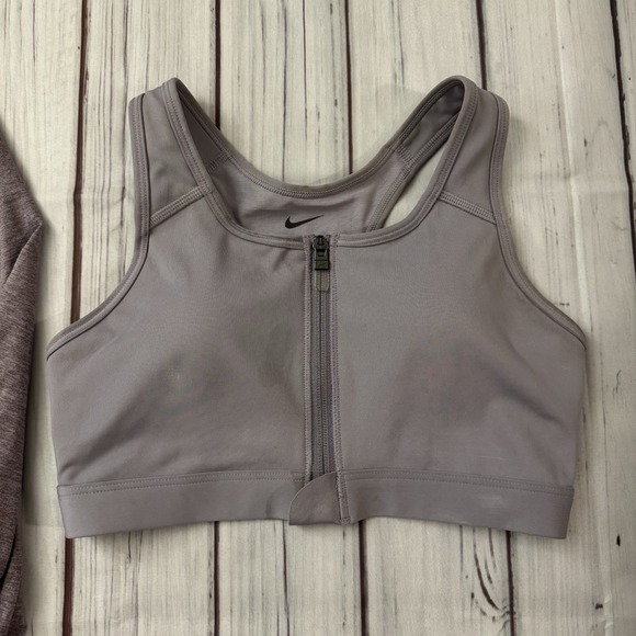 Womens Nike Dri-Fit Medalist Running Long Sleeve Shirt & Sports Bra Lot Small - Picture 2 of 9